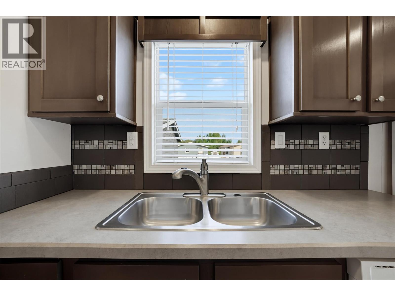 #28 4811 10A Avenue NE - 17