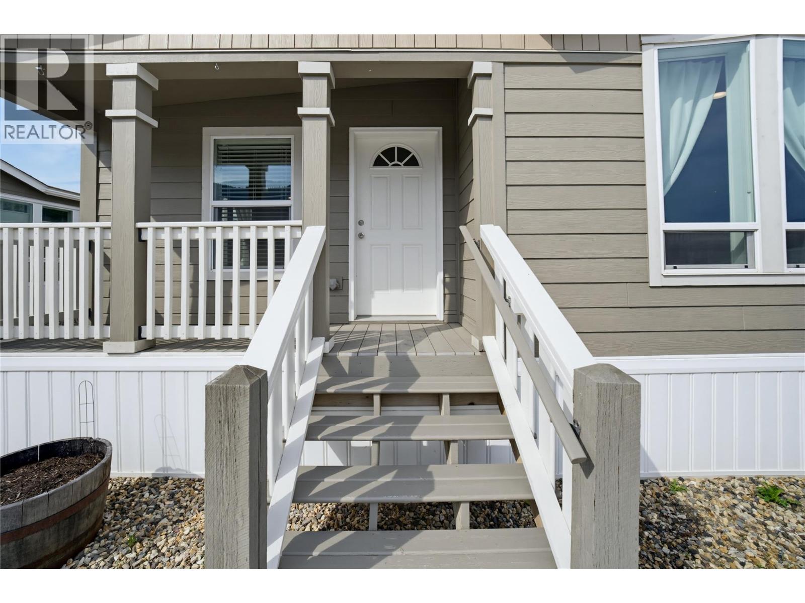 #28 4811 10A Avenue NE - 44