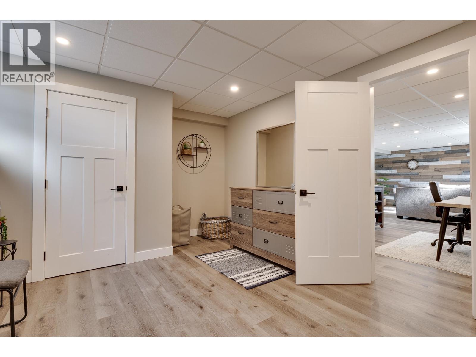 325 BOYD STREET - 13