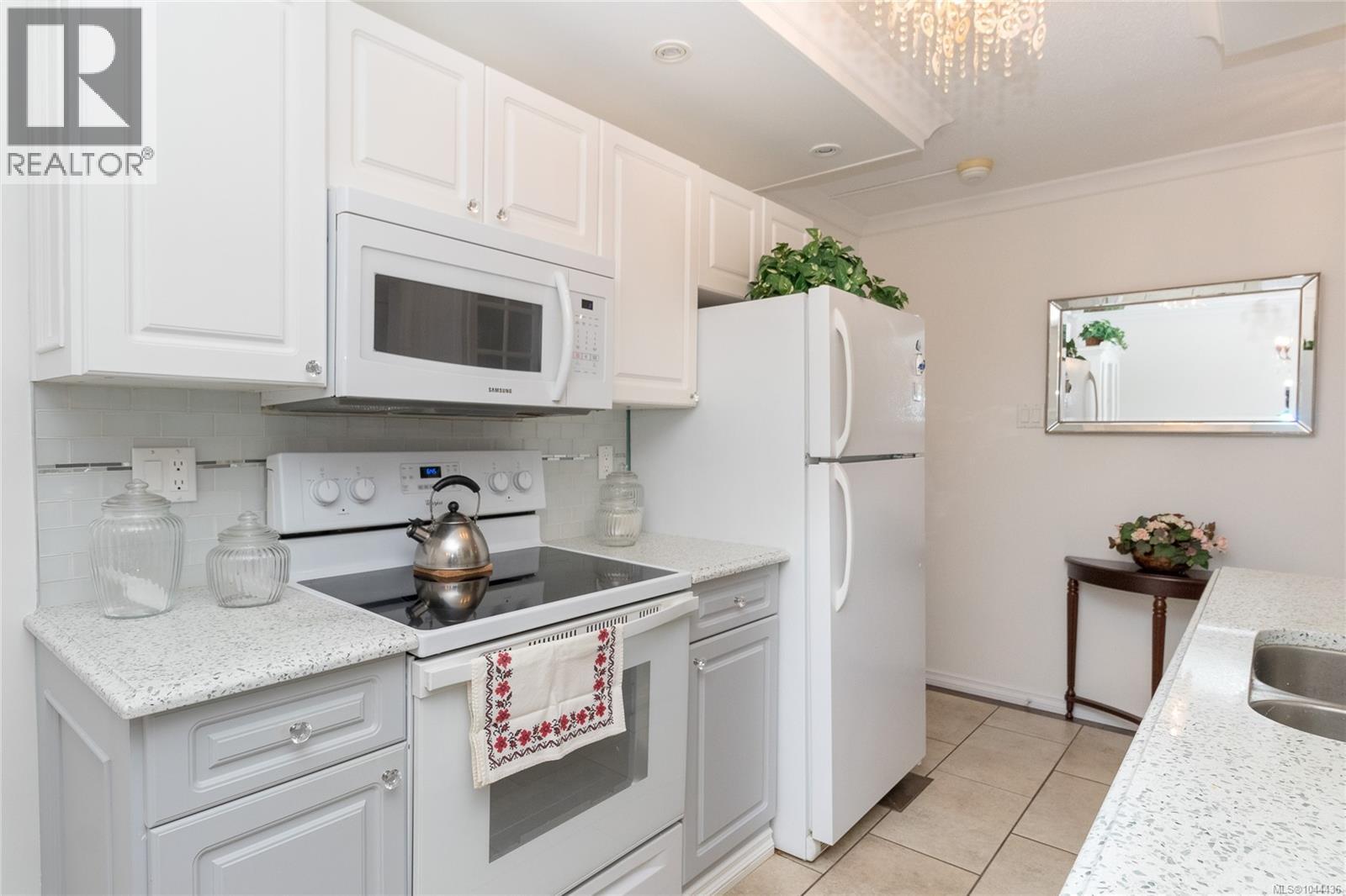 #111 2050 White Birch Rd - 8