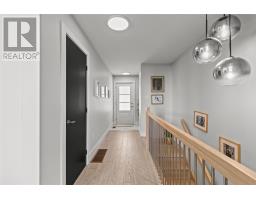 2 Pembury Close thumbnail 23