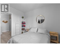 2 Pembury Close thumbnail 32