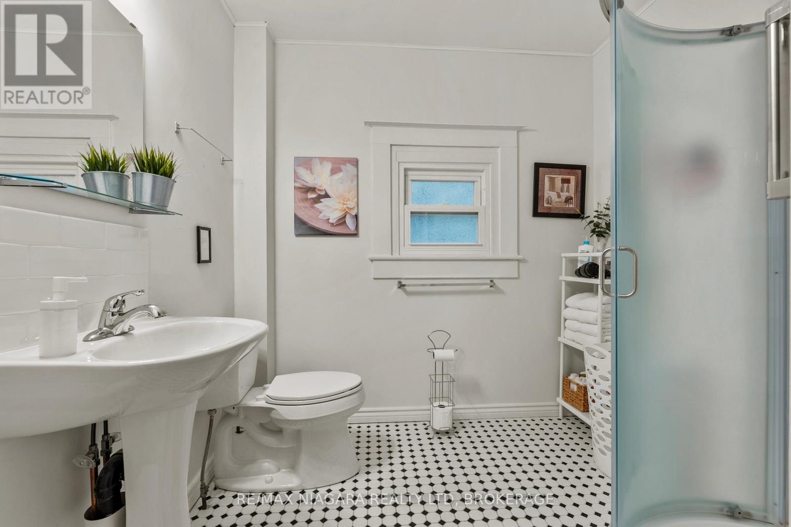 1068 NIAGARA STONE ROAD - Image 28
