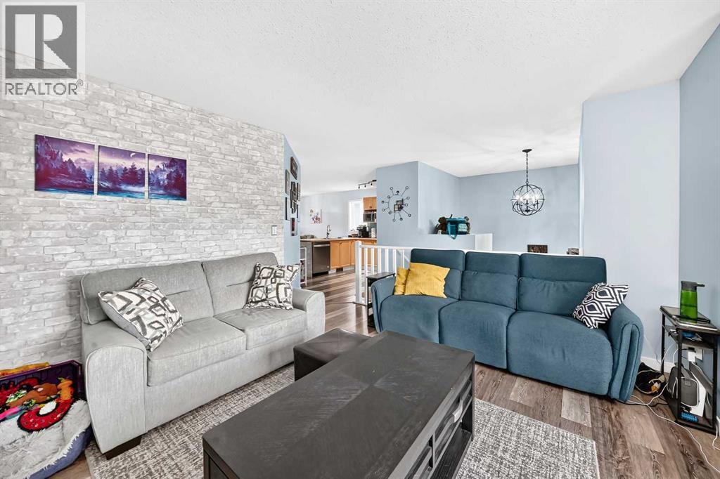 4446 54A Avenue Crescent - 15