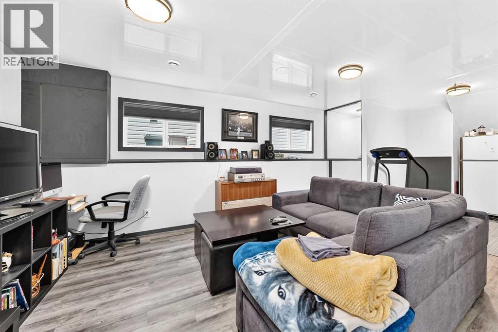 4446 54A Avenue Crescent - Photo 24