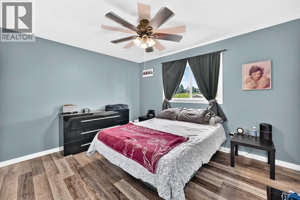 4446 54A Avenue Crescent - Photo 16