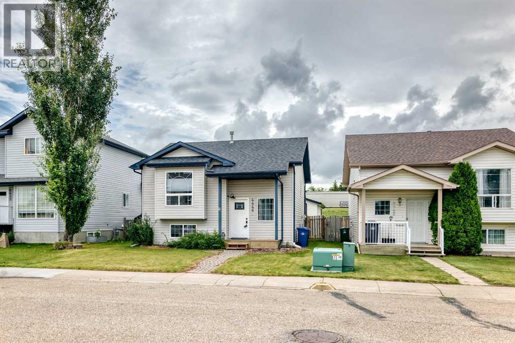 4446 54A Avenue Crescent - Photo 43