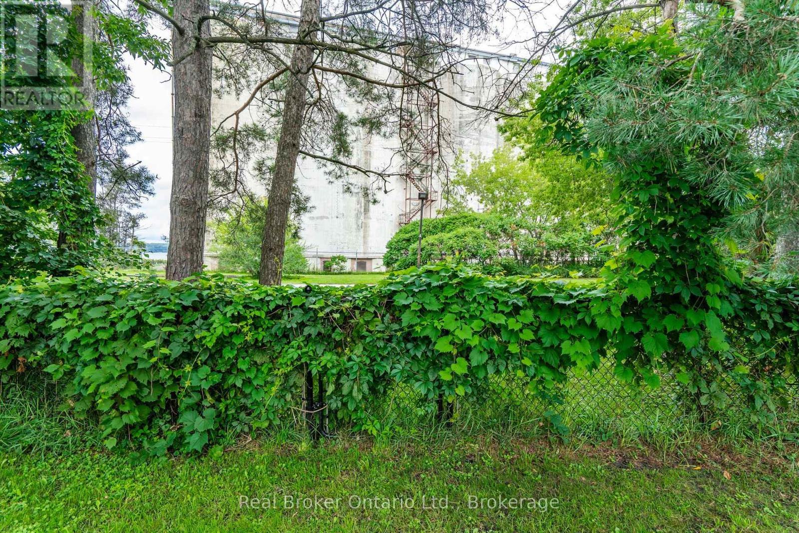 137 FOURTH STREET - Image 23