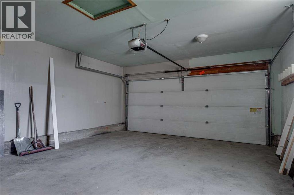 134 Douglas Avenue - 36