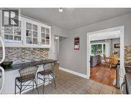 Living room - 3 Cumbrian Court, Brampton, ON L6X2J7 Photo 7
