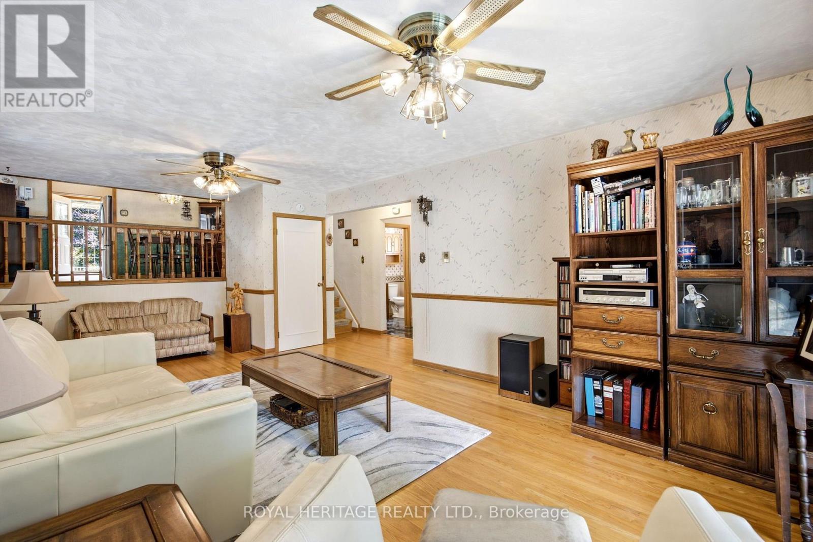 394 AMSTEL COURT - Image 21
