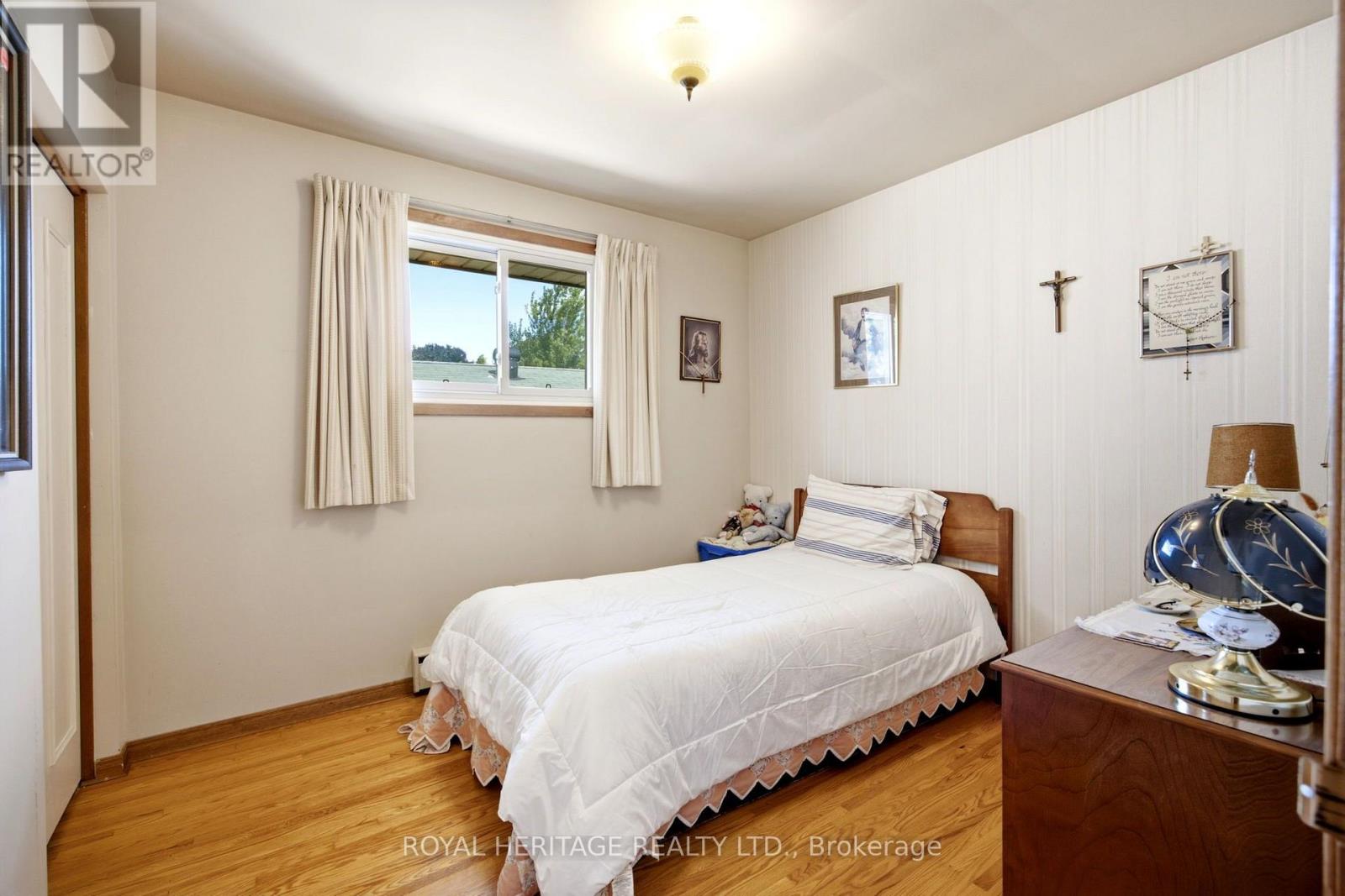 394 AMSTEL COURT - Image 29
