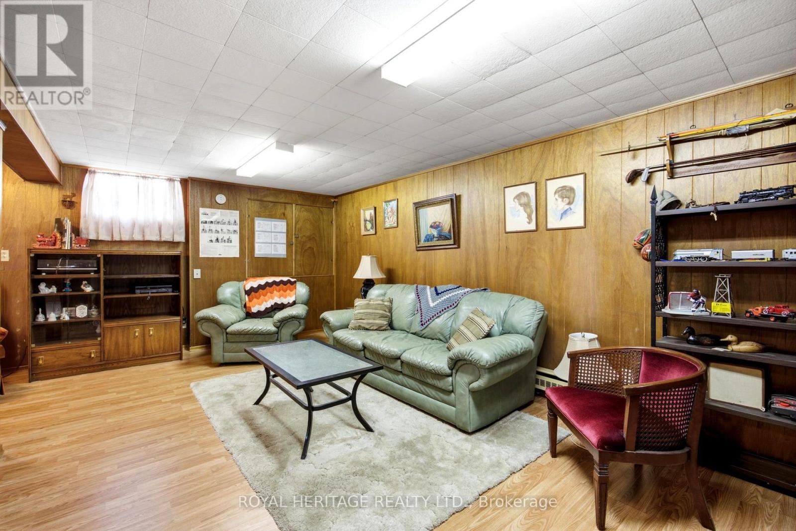 394 AMSTEL COURT - Image 32
