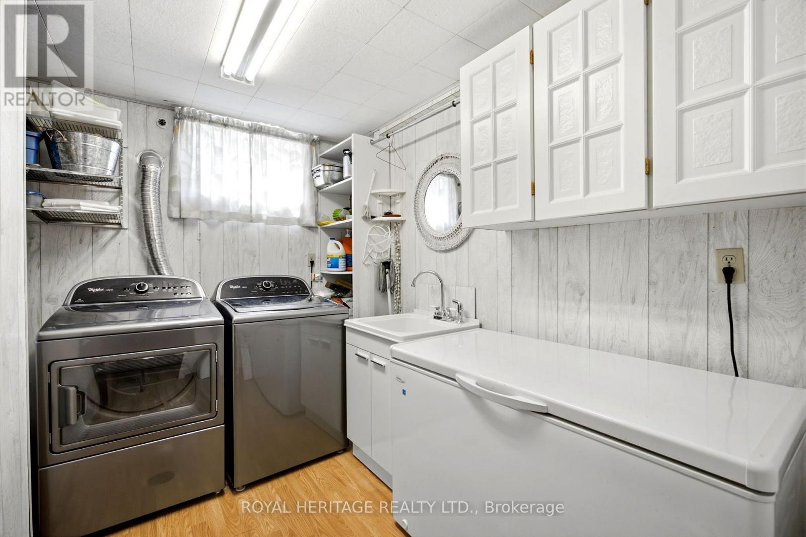 394 AMSTEL COURT - Image 34