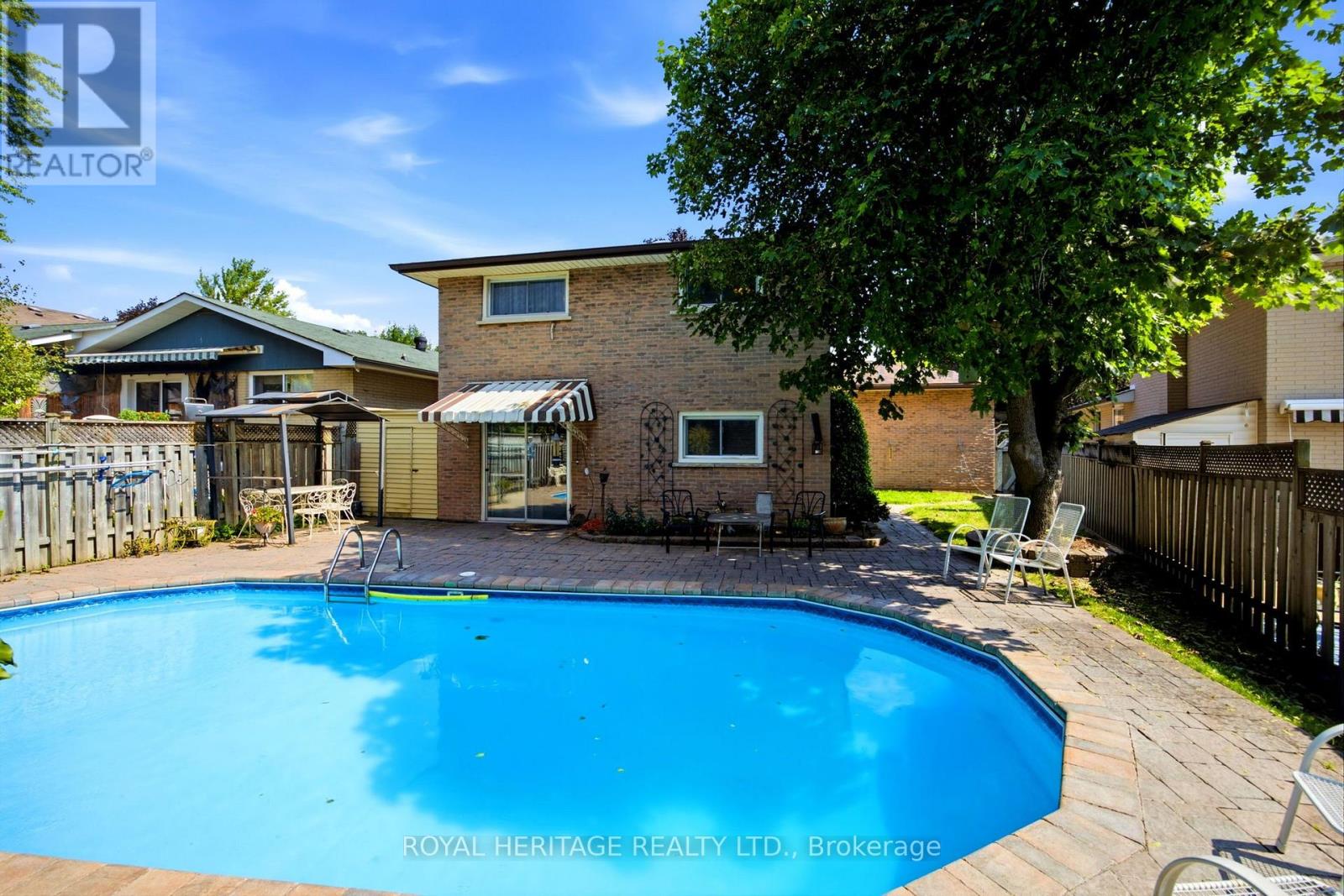394 AMSTEL COURT - Image 36