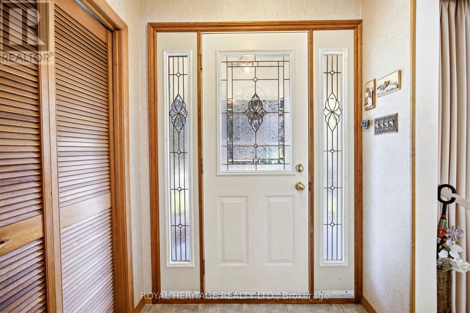 394 AMSTEL COURT - Image 7