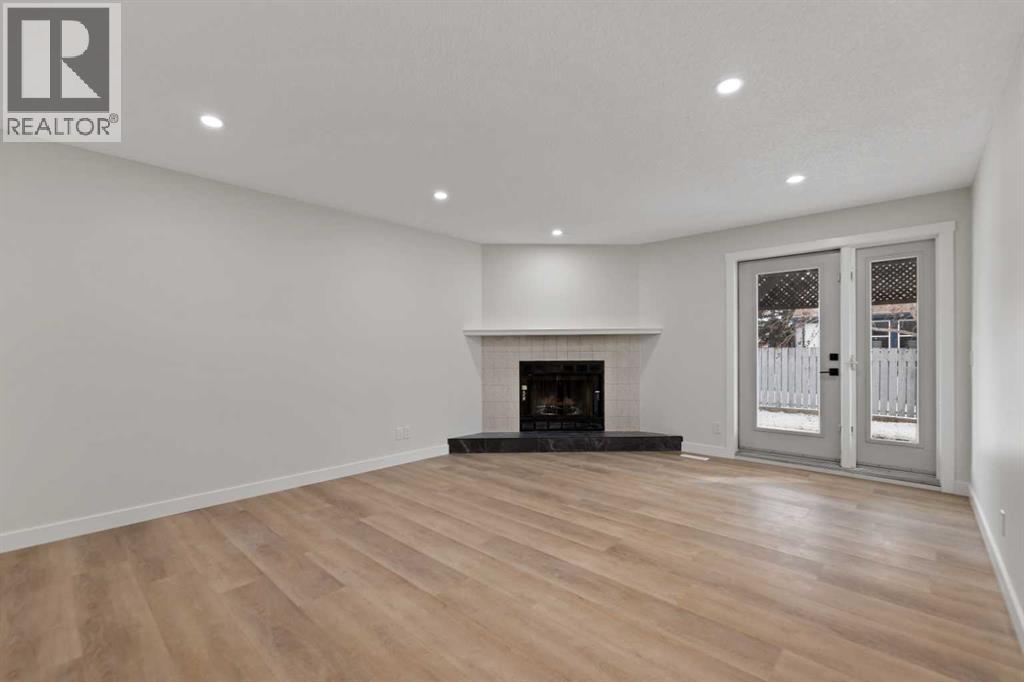 2031 24 Avenue Northeast - Photo 16