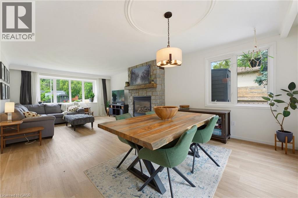 200 LYNDEN Road - 10