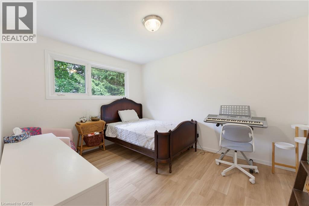 200 LYNDEN Road - 16