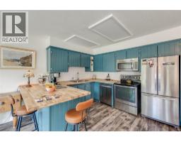 765 Lewis Road, Harrop, BC V1L6P7 Photo 11