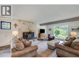 765 Lewis Road, Harrop, BC V1L6P7 Photo 16