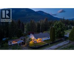 765 Lewis Road, Harrop, BC V1L6P7 Photo 51