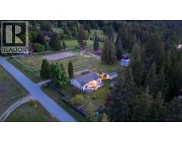 765 Lewis Road, Harrop, BC V1L6P7 Photo 48