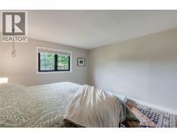 765 Lewis Road, Harrop, BC V1L6P7 Photo 23