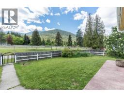 765 Lewis Road, Harrop, BC V1L6P7 Photo 54