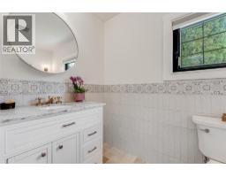 765 Lewis Road, Harrop, BC V1L6P7 Photo 29