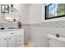 765 Lewis Road, Harrop, BC V1L6P7 Photo 30