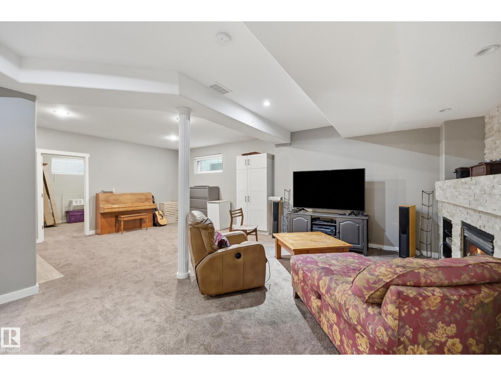 2416 WARRY Place SW - Photo 37