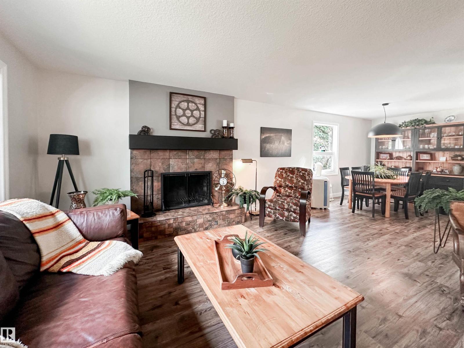 37 ASH Crescent
