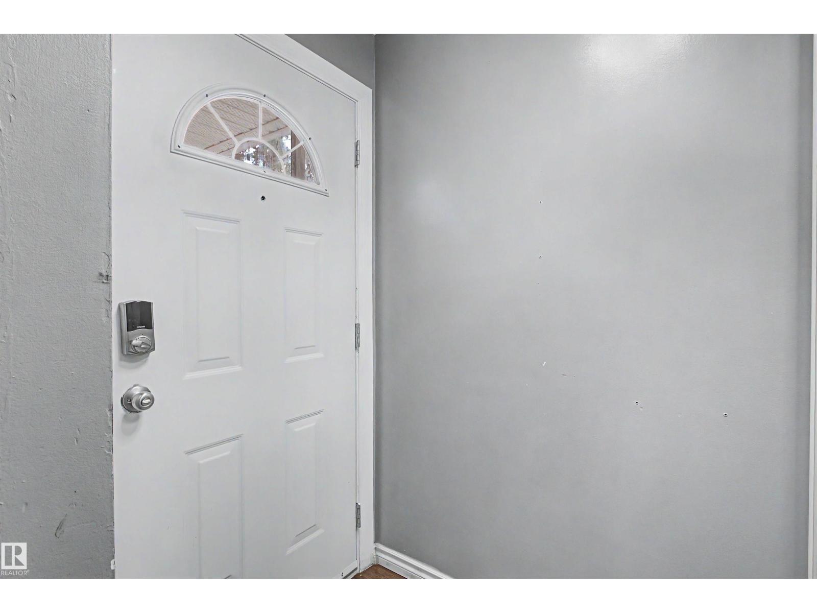 5724 143 AV NW - 2