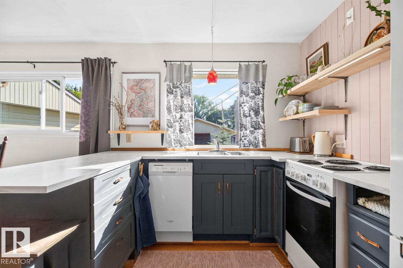 9603 79 ST NW - 10