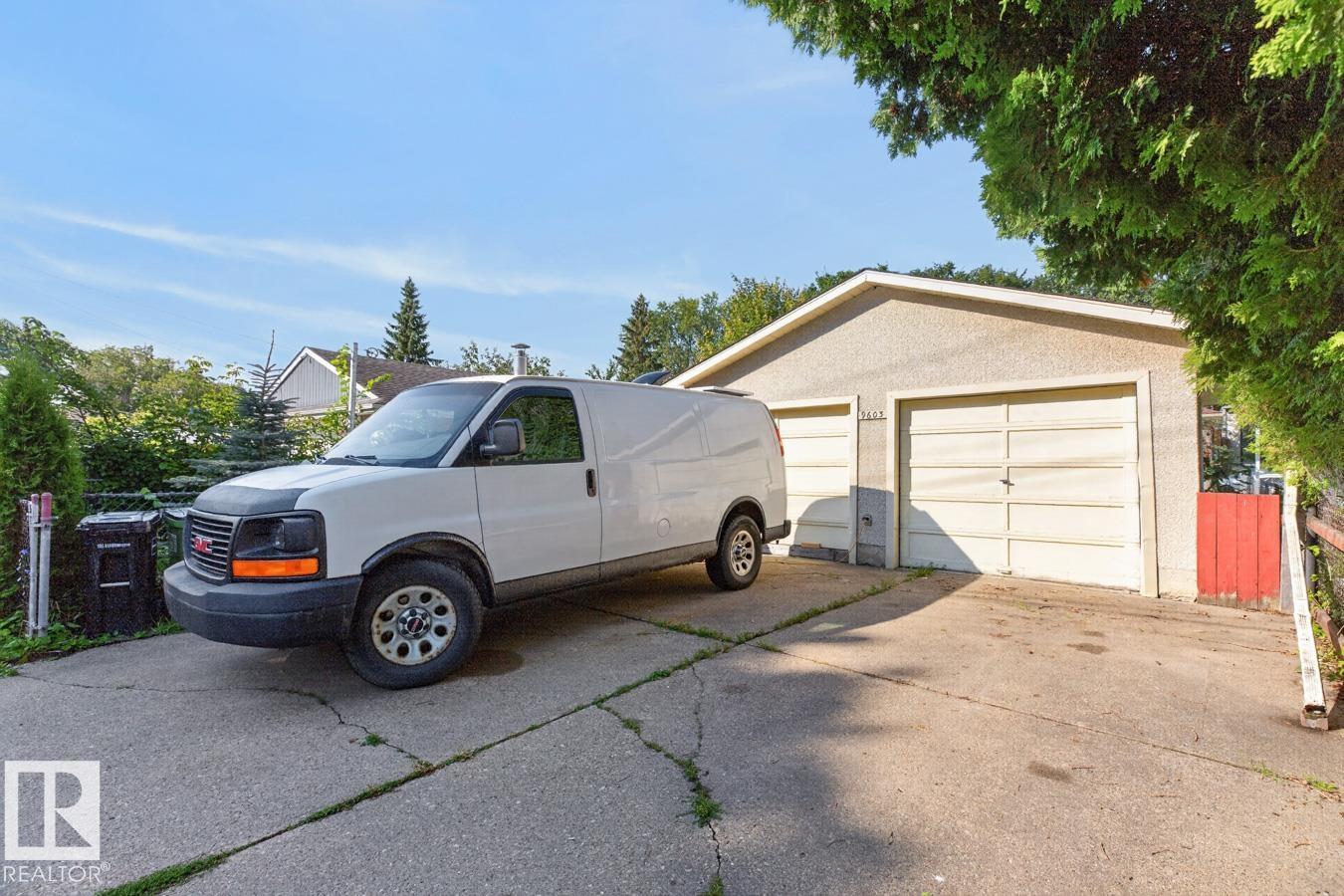 9603 79 ST NW - 37