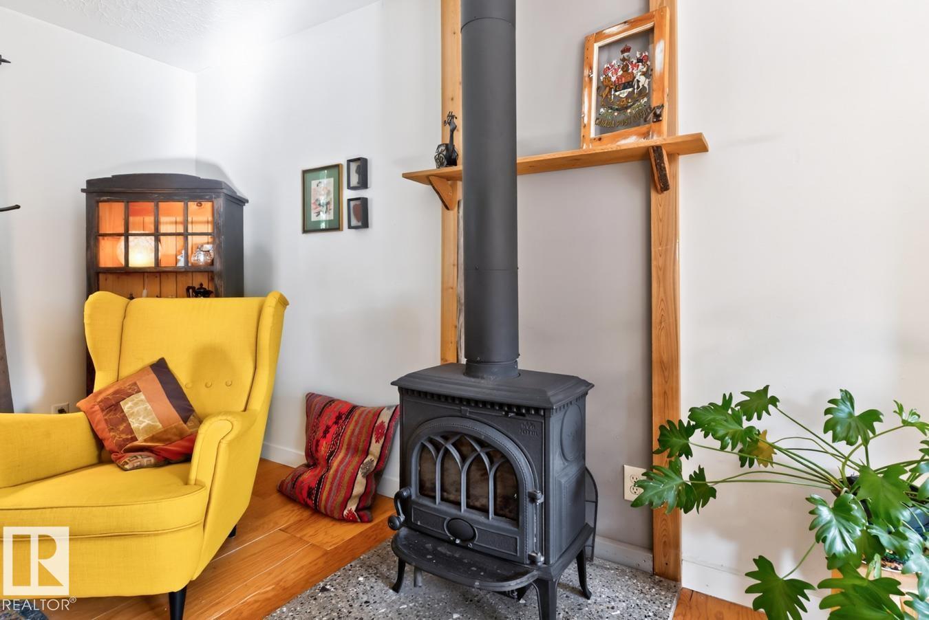 9603 79 ST NW - Image 8