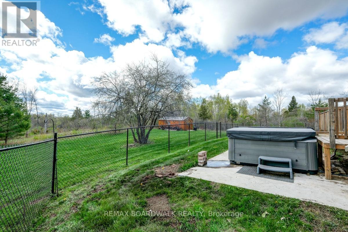 1505 7TH LINE - Image 42
