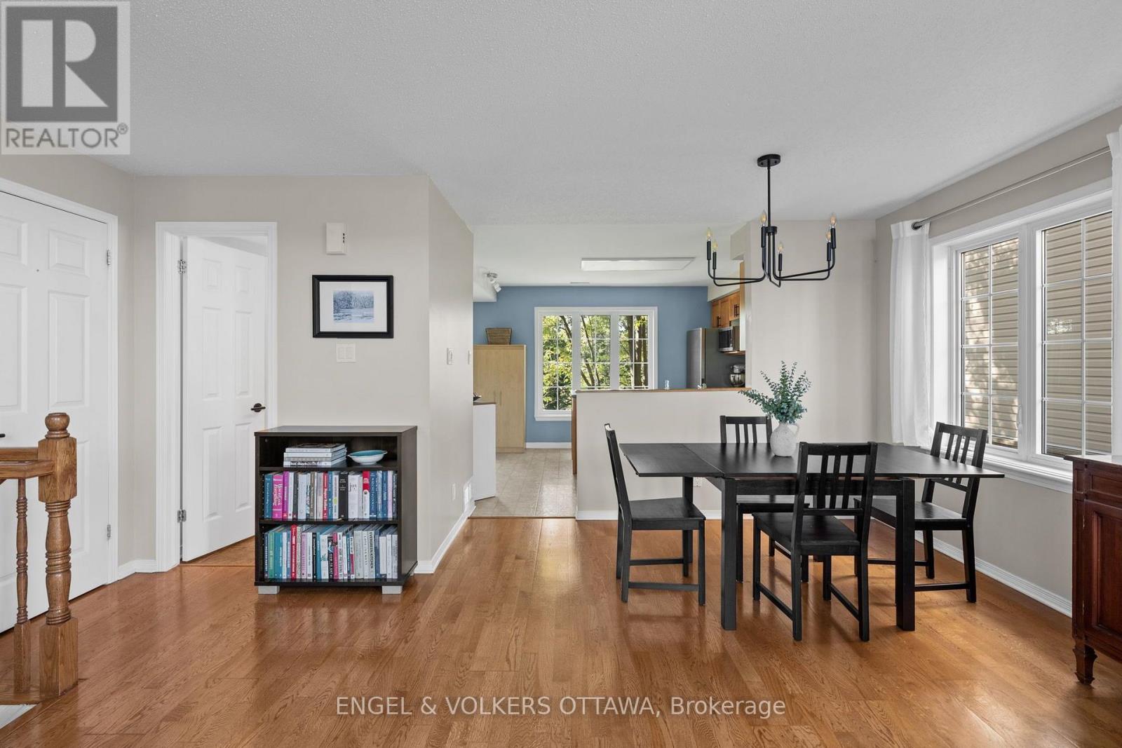 2 Bed, 2 Bath House for Sale in Ottawa – 163 – 70 EDENVALE DRIVE, Ottawa – MLS# X13672110 - Image 10