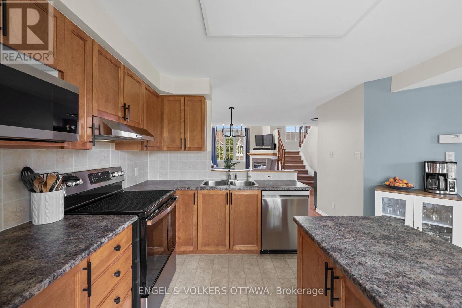 2 Bed, 2 Bath House for Sale in Ottawa – 163 – 70 EDENVALE DRIVE, Ottawa – MLS# X13672110 - Image 15