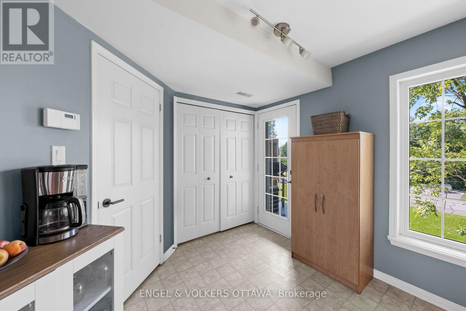 2 Bed, 2 Bath House for Sale in Ottawa – 163 – 70 EDENVALE DRIVE, Ottawa – MLS# X13672110 - Image 18