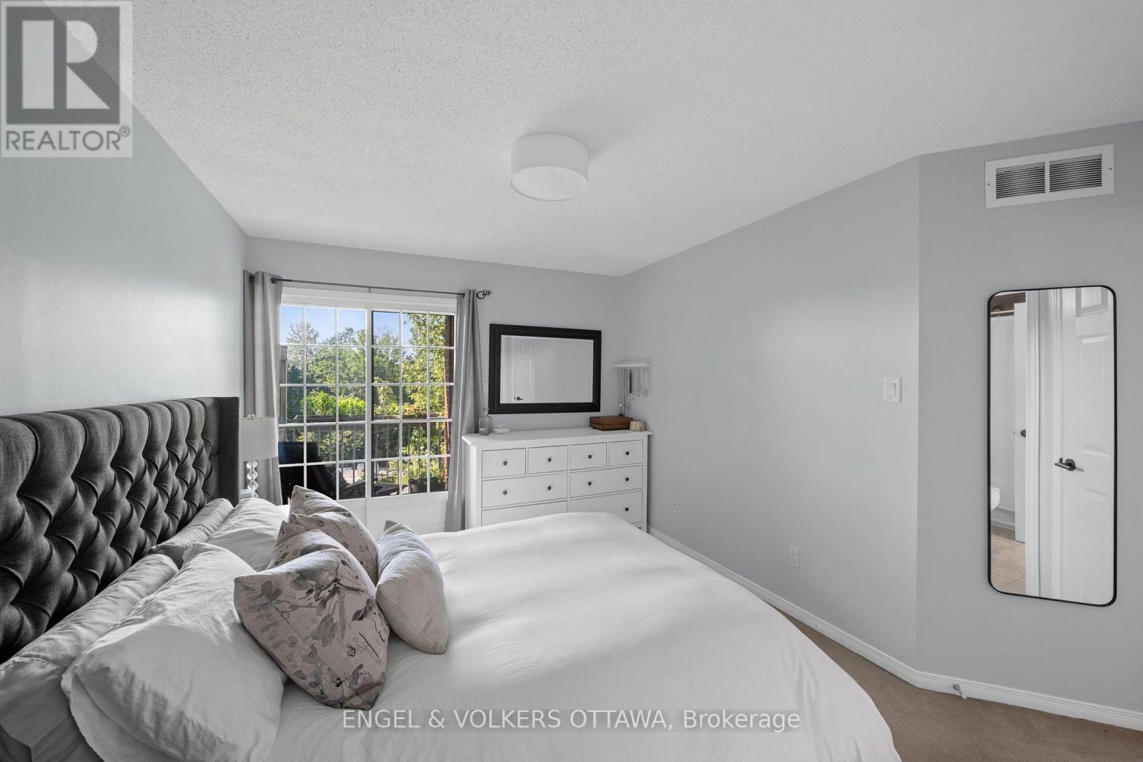 2 Bed, 2 Bath House for Sale in Ottawa – 163 – 70 EDENVALE DRIVE, Ottawa – MLS# X13672110 - Image 27