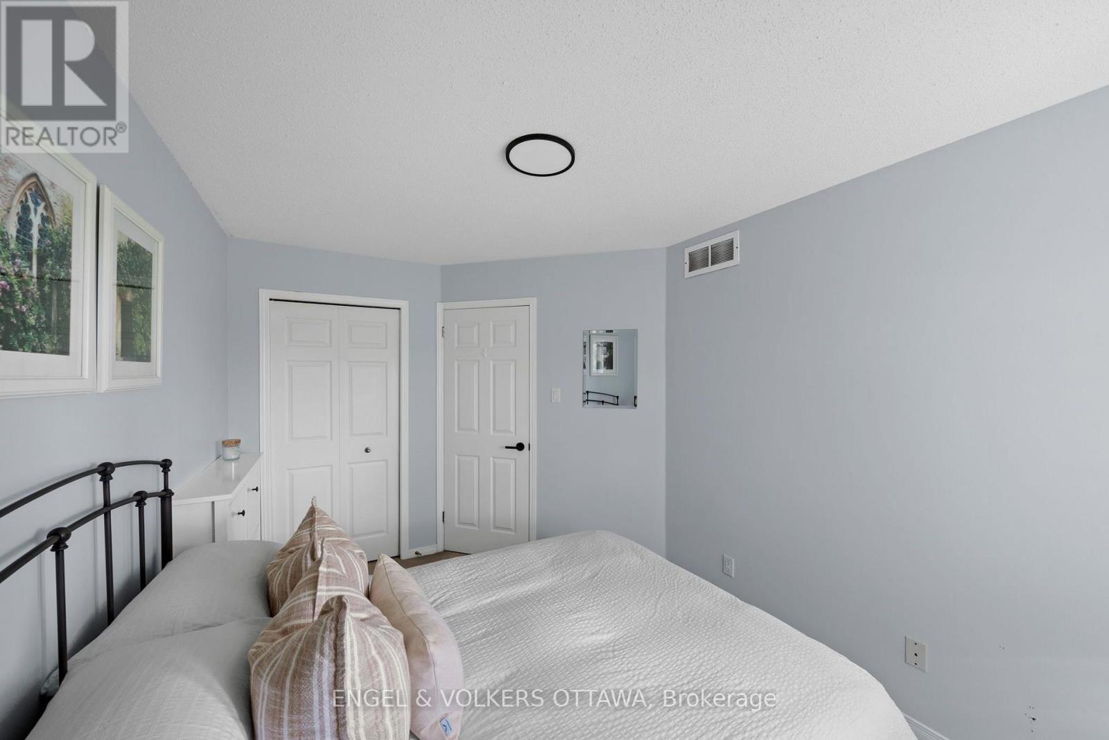 2 Bed, 2 Bath House for Sale in Ottawa – 163 – 70 EDENVALE DRIVE, Ottawa – MLS# X13672110 - Image 35