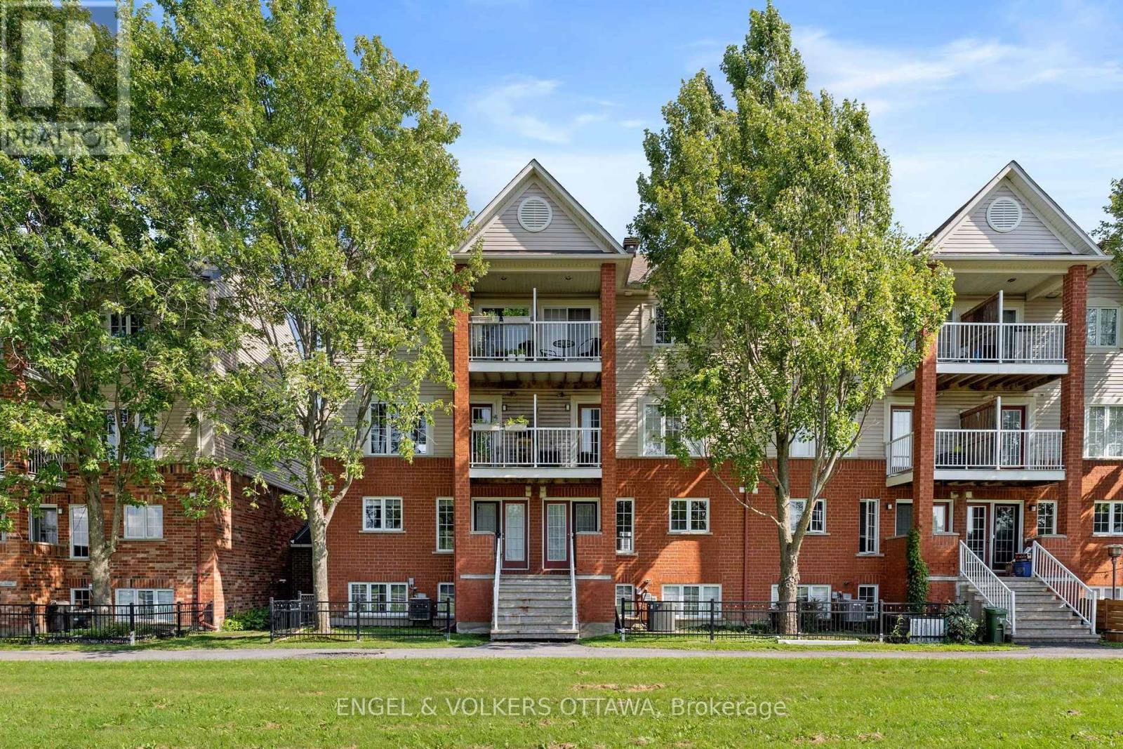 2 Bed, 2 Bath House for Sale in Ottawa – 163 – 70 EDENVALE DRIVE, Ottawa – MLS# X13672110 - Image 36