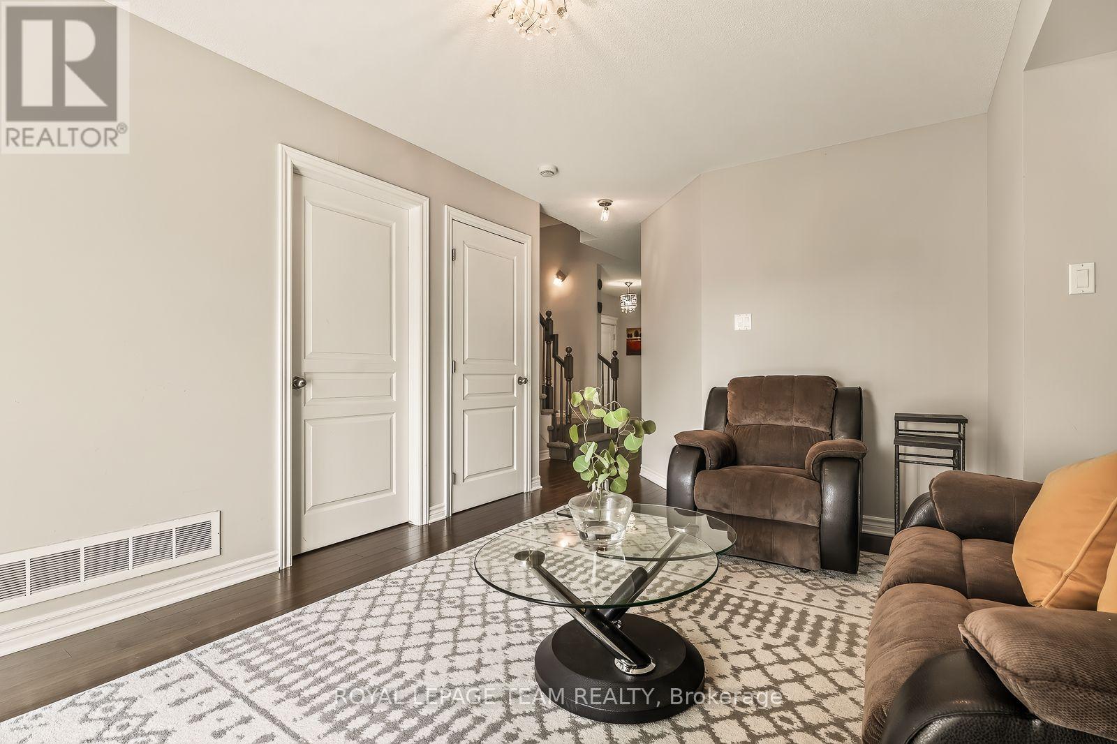 3 Bed, 4 Bath House for Sale in Ottawa – 100 BRILIA PRIVATE, Ottawa – MLS# X13672114 - Image 6