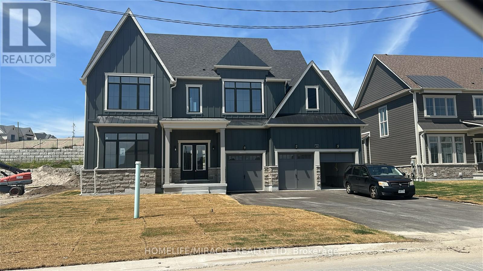 30 PEARSALL PLACE