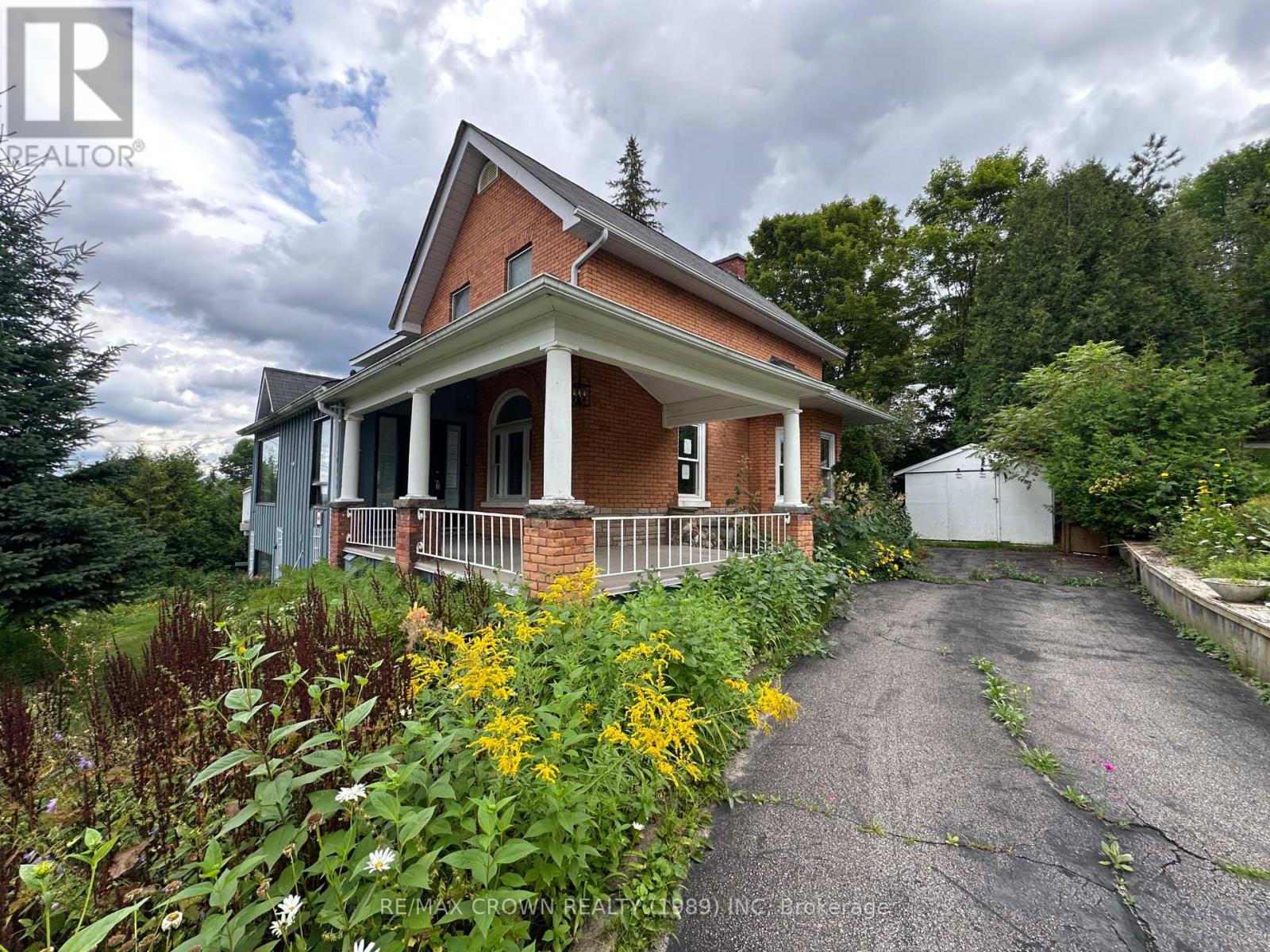 23 LANSDOWNE STREET W - Image 3
