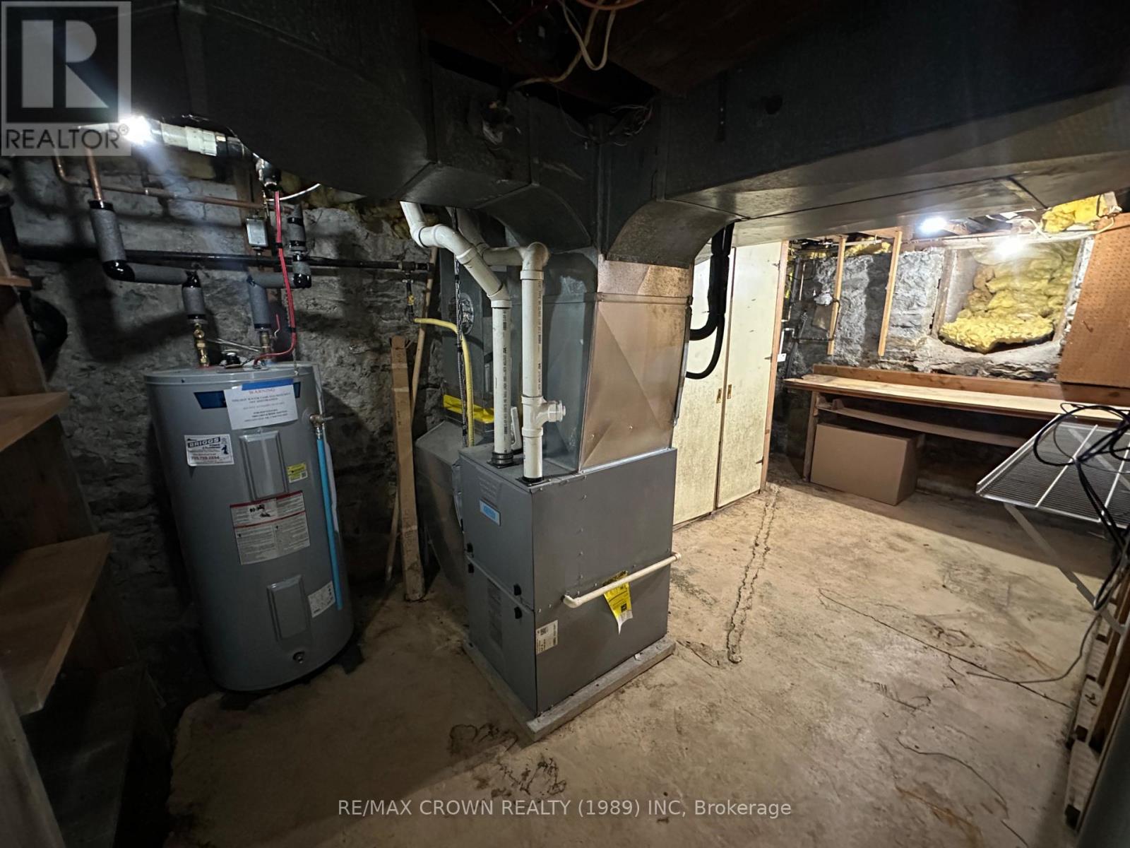 23 LANSDOWNE STREET W - Image 37