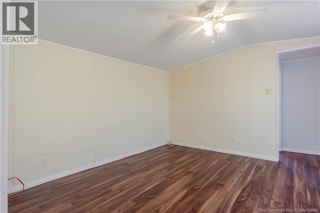 11 Senator Drive - Image 8