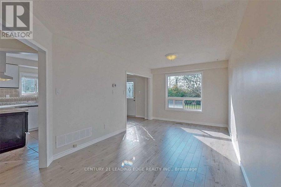 1566 FIELDGATE DRIVE - Image 9